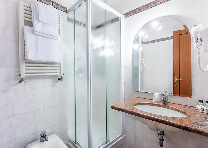 Otel Raeli Luce