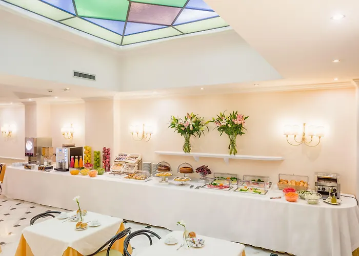 Raeli Luce Otel 4*