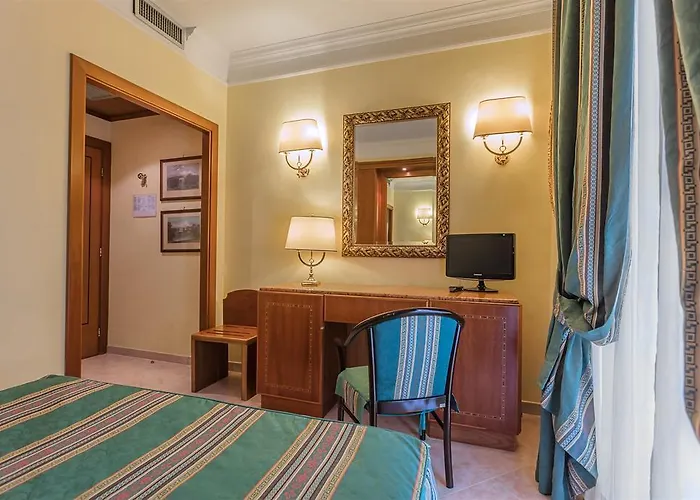 Otel Raeli Luce 4*