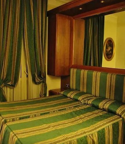 Otel Raeli Luce 4*